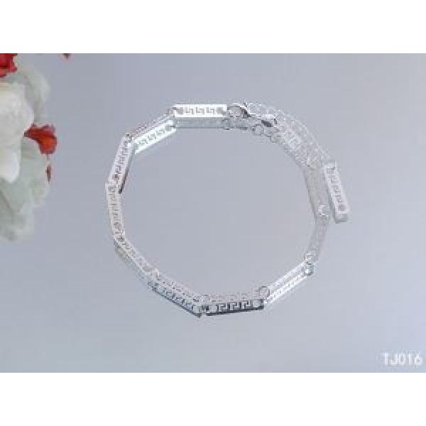 2026 秋冬 存在感◎ Tiffany&amp;Co ティファニー アンクレット