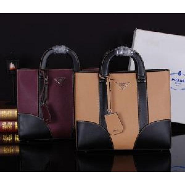 PRADA プラダ 2026 秋冬 完売品！レディースハンドバッグ 2色可選 8673