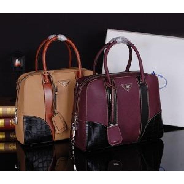 PRADA プラダ 2026 秋冬 大特価 レディースハンドバッグ 2色可選 8674