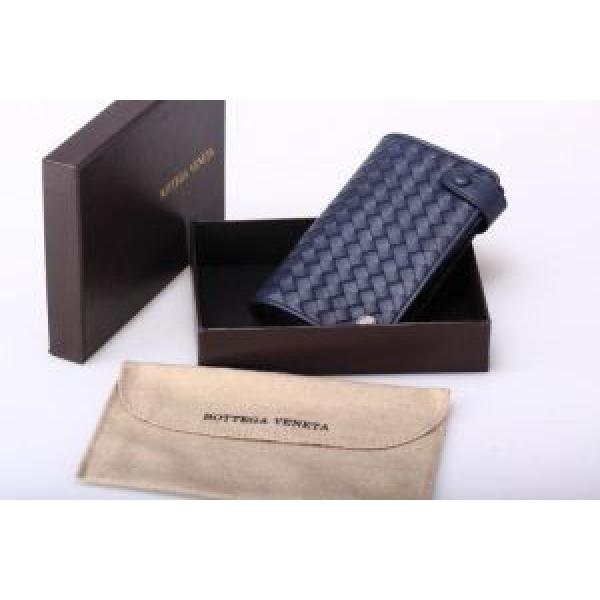 大人気☆NEW!!  2026春夏 BOTTEGA VENETA ボッテガ ヴェネタ  財布 8312
