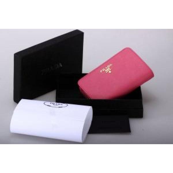 お買い得　春夏 PRADA プラダ 表情豊かな質感　財布 1225