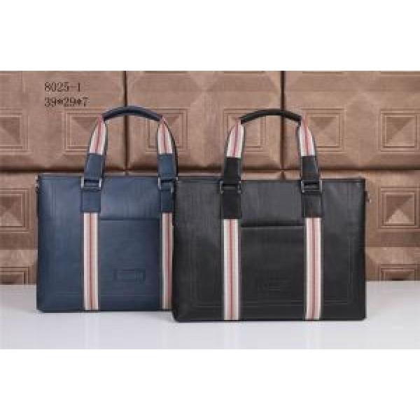 首胸ロゴ 2026春夏 BURBERRY バーバリー  ハンドバッグ 8025-1  2色可選