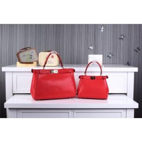2026 FENDI フェンディ ◆モデル愛用◆ レディースバッグ 8839