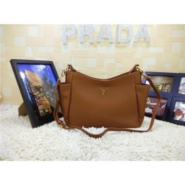 PRADA プラダ 2026 ◆モデル愛用◆ レディースバッグ 2438