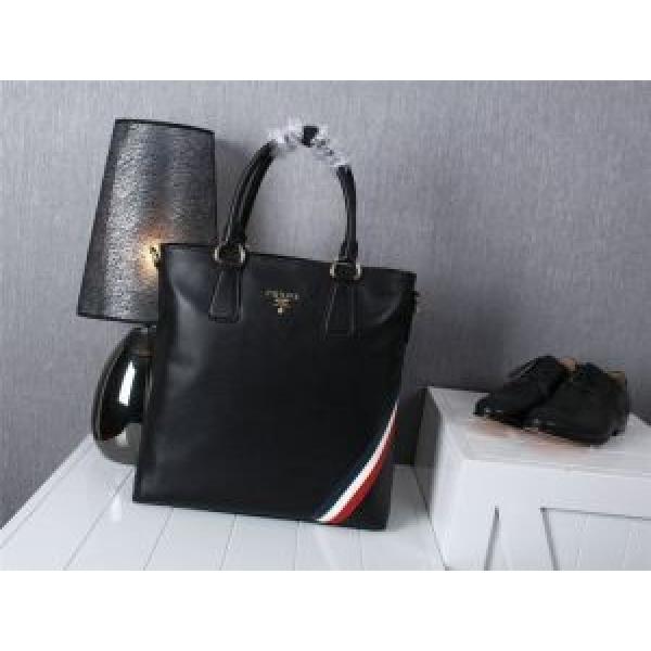 PRADA プラダ 2026 大人気☆NEW!! メンズ用 手持ち&amp;ショルダー掛け 2055