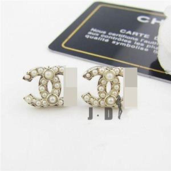 2026 CH CH 超人気美品◆ パール ピアス