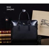 人気が爆発 2026 BURBERRY バーバリー メンズ用 ハンドバッグ 9842