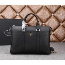 PRADA プラダ 2026 完売品！メンズ用 手持ち&ショルダー掛け 8825-1