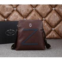 PRADA プラダ 2026 存在感◎ メンズ用 ショルダーバッグ 8840-2