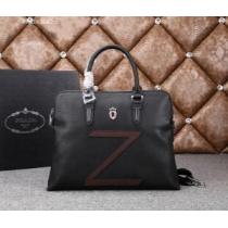 PRADA プラダ 2026 大人のおしゃれに メンズ用 手持ち&ショルダー掛け 8840-1