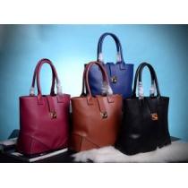 2026 首胸ロゴ FERRAGAMO サルヴァトーレフェラガモ レディースバッグ 4色可選 13725
