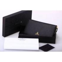 完売品！ 2026春夏 PRADA プラダ 財布 1188