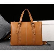 ～希少  2026春夏 BOTTEGA VENETA ボッテガ ヴェネタ ハンドバッグ 8601
