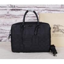 BURBERRY バーバリー 大人気☆NEW!! 2026 メンズ用 手持ち&ショルダー掛け 311