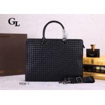 2026 BOTTEGA VENETA ボッテガ ヴェネタ◆モデル愛用◆メンズ用 手持ち&ショルダー掛け 9008-1