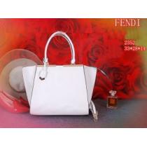 ～希少 2026春夏 FENDI フェンディ 手持ち&ショルダー掛け 2352