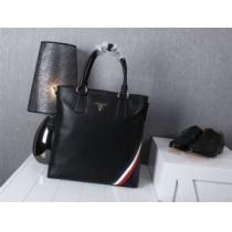 PRADA プラダ 2026 大人気☆NEW!! メンズ用 手持ち&ショ...