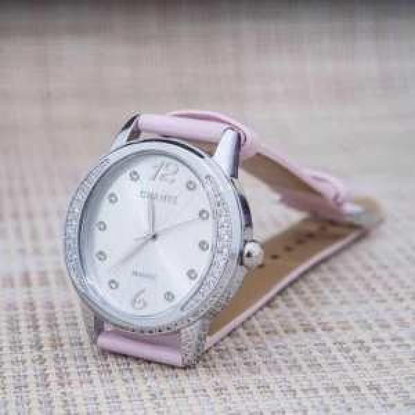 2026 スタイルアップ効果 CH CH スイス クオーツ 女性用腕時計 3色可選 34mm