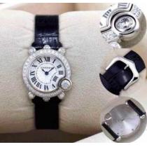 プレゼント カルティエ　CARTIER ダイヤベゼル 3針クロノグラフ クオーツ?ムーブメント 女性用腕時計 5色可選