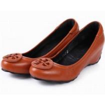 2026 春夏 Tory Burch トリー バーチ 欧米雑誌 インヒール レデ...