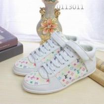LOUIS VUITTON ルイ ヴィトン 2026 春夏 高級感演出 レディー...