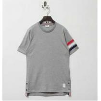 上品なコピー商品 2026春夏 THOM BROWNE トムブラウン 半袖 Tシ...