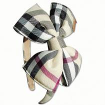 人気新品★超特価★ BURBERRY バーバリー 偽物チェック蝶結び カチューシ...