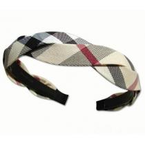 スタイリッシュ感BURBERRY バーバリー偽物 専用格子生地 カチューシャ 髪...
