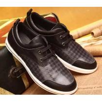 着心地抜群 2026 PRADA プラダ コピー品激安カジュアルシューズ 2色可選