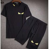 2026春夏 大人気 FENDI フェンディ 偽物 半袖Tシャツ 上下セット
