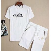お買得 2026春夏 VERSACE ヴェルサーチ 偽物 半袖Tシャツ 上下セッ...