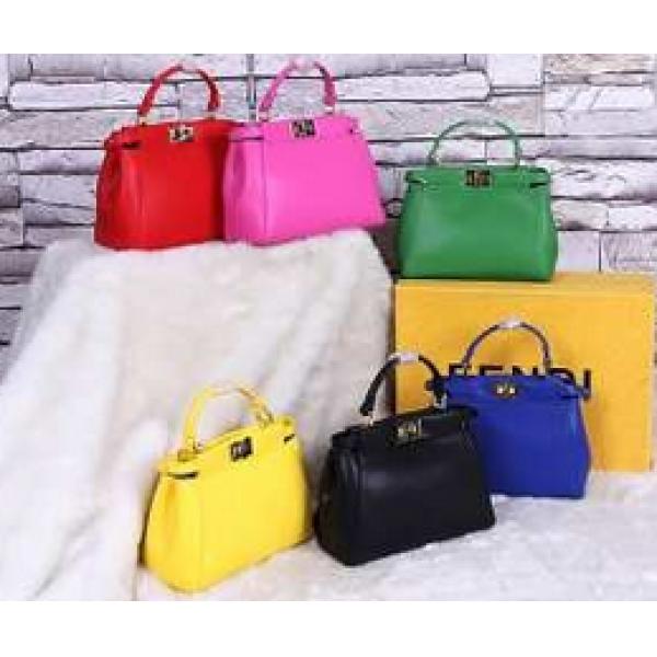 完売　高級感溢れるデザイン 2026春夏 FENDI フェンディ 手持ち&ショルダー掛け 6色可選