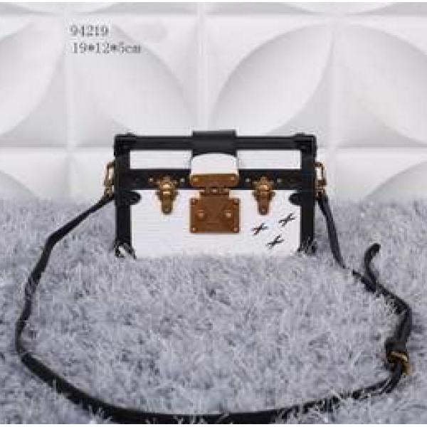 完売　高級感演出 2026春夏 LOUIS VUITTON ルイ ヴィトン ショルダーバッグ LV