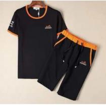 大特価 2026 HERMES エルメス 激安 通販 半袖Tシャツ 上下セット ...