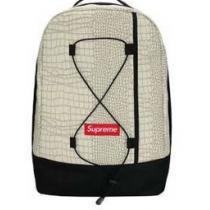 2026春夏コピー商品 贈り物にも◎ SUPREME シュプリーム リュック 3色可選