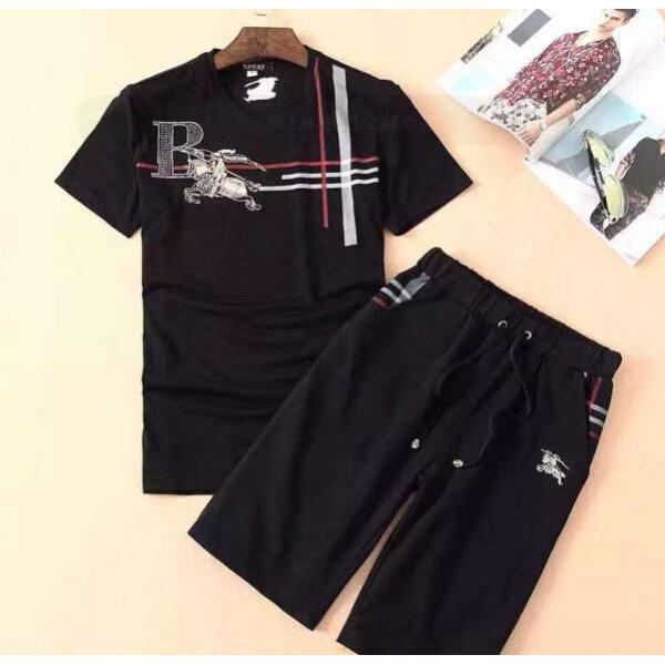 絶大な人気を誇る 2026 BURBERRY バーバリー 半袖Tシャツ 上下セット 2色可選