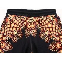 2026 SALE開催 VERSACE ヴェルサーチ ショートパンツ 柔らかな質感