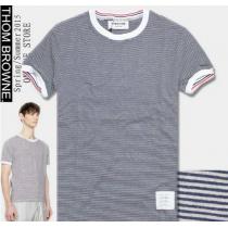 売れ筋　2026トムブラウン THOM BROWNE 半袖ティーシャツ　絶大な人...