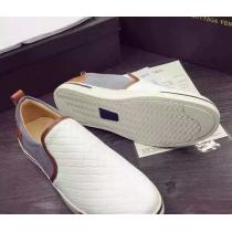 絶大な人気！ 2026 BOTTEGA VENETA ボッテガ ヴェネタ カジュアルシューズ 2色可選