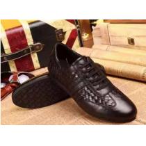 格安　2026 BOTTEGA VENETA ボッテガ ヴェネタ スニーカー 2色可選 軽量で疲れにくい