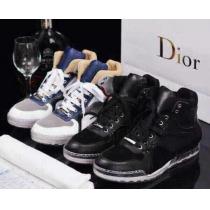 しっかりした履き心地で 個性派 DIOR ディオール ハイカットスニーカー 2色可選