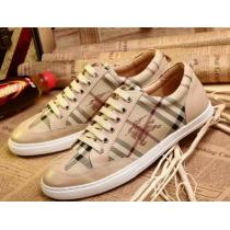 カジュアル特集 2026 BURBERRY バーバリー フラットシューズ 履き心...