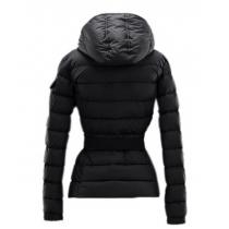 良質な素材　2026　MONCLER モンクレールレディースダウンジャケット