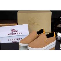 最高のプレゼントに 2026 BURBERRY バーバリー  スリップオン カジ...