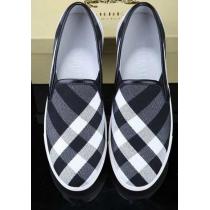 カジュアルが爆発！2026 BURBERRY バーバリー スリップオン 　抗菌、...