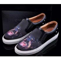 デザインが大人気 2026 GIVENCHY ジバンシー 軽量で疲れにくい カジ...