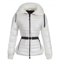 寒い冬に重宝します モンクレールMONCLER レディース 偽物ダウンジャケット ホワイト