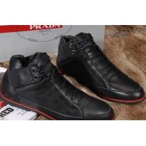 人気商品 2026 PRADA プラダ ハイトップシューズ 2色可選 防水機能に...