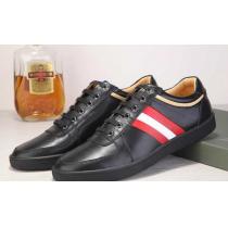 ムダな装飾を排したデザイン 2026 BALLY バリー フラットシューズ 落ち着いた感覚