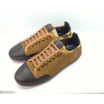 新作　2026  LOUIS VUITTON ルイ ヴィトン 人気販売　ランニン...
